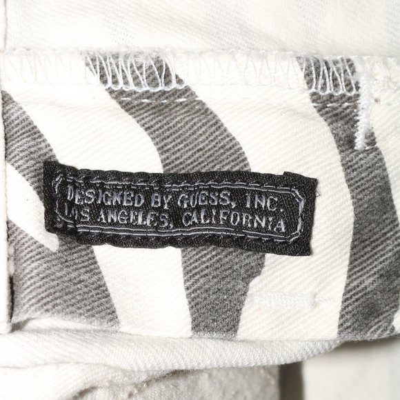 GUESS Black and White Zebra Shorts w31 Length 9 - Picture 4 of 7
